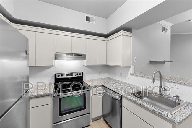 Building Photo - 2601 Preston Rd