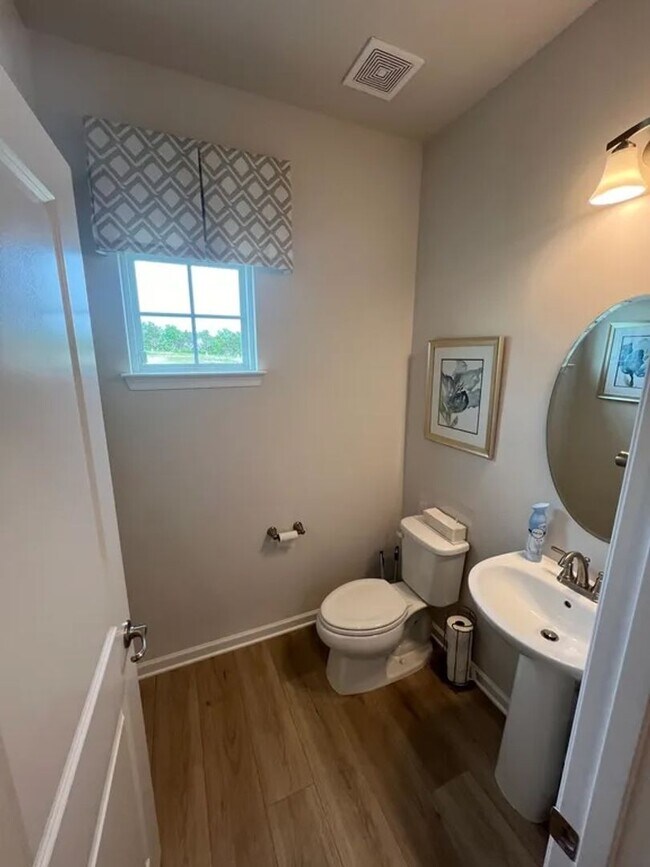 Building Photo - New 3BR Home in Antioch