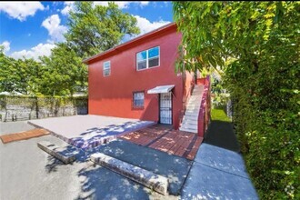 Building Photo - 2 bedroom in Miami FL 33127