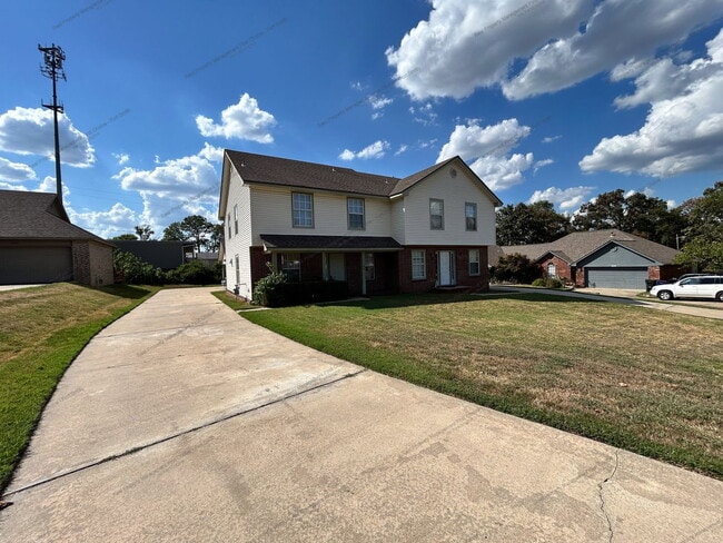 Building Photo - 1206 S 41st Cir