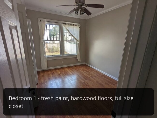 Building Photo - 865 13th Ave N