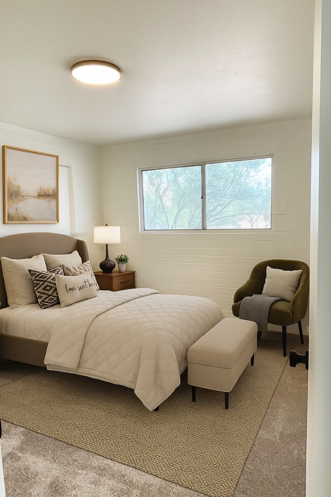 Building Photo - 37830 N Linda Dr