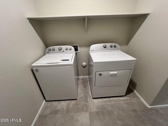 Building Photo - 3449 Encanto St