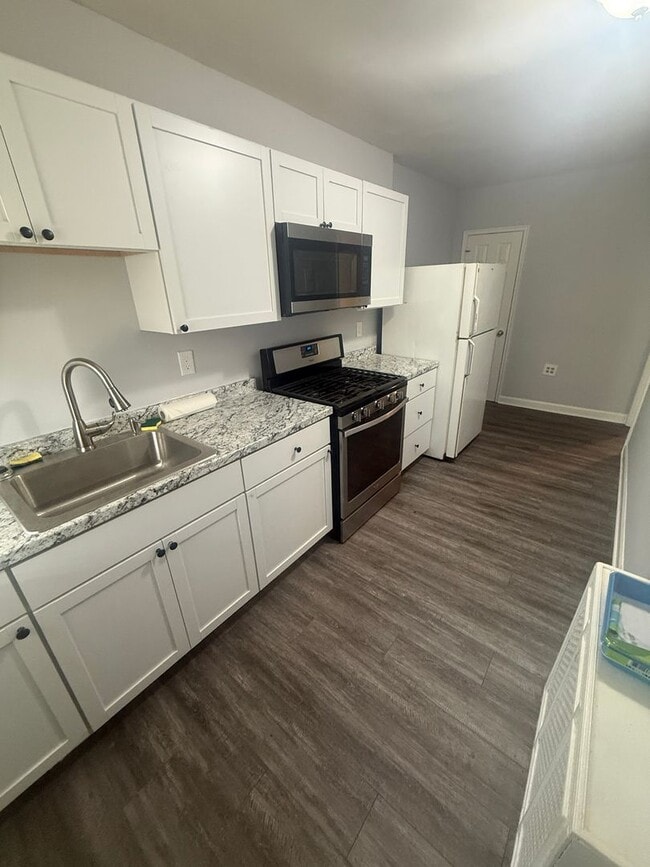 Building Photo - 2943 Liberty Pkwy