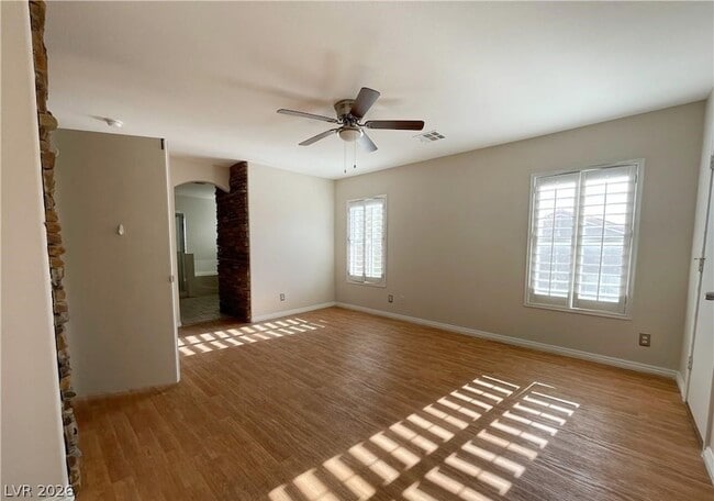 Building Photo - 913 Dancing Rain Ct