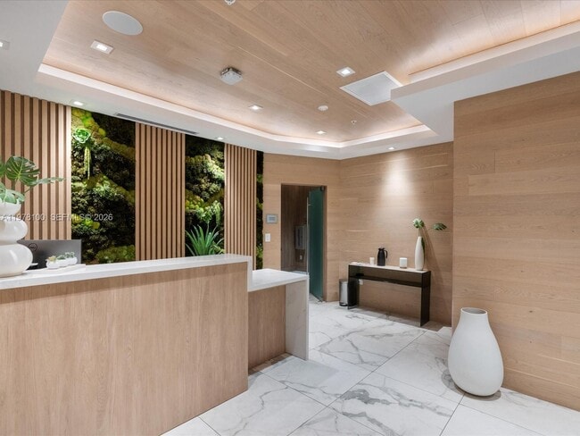 Building Photo - 90 SW 3rd St