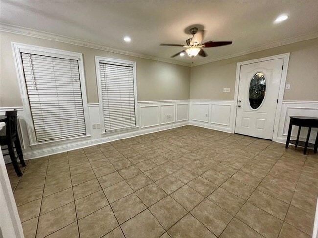 Building Photo - 2309 Rosetta Dr