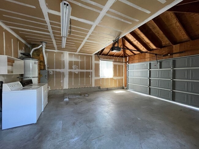 Building Photo - McKinleyville Home : Tier 2