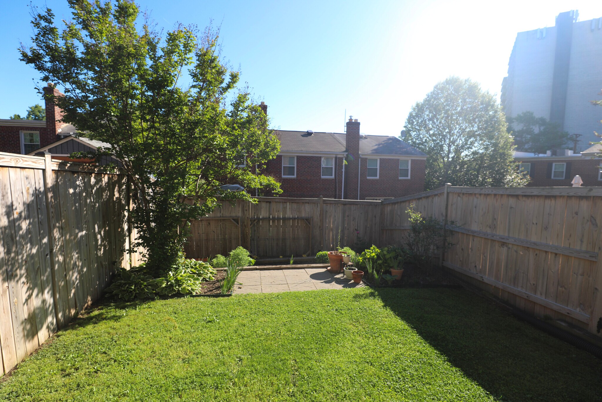 Building Photo - 209 Guthrie Ave