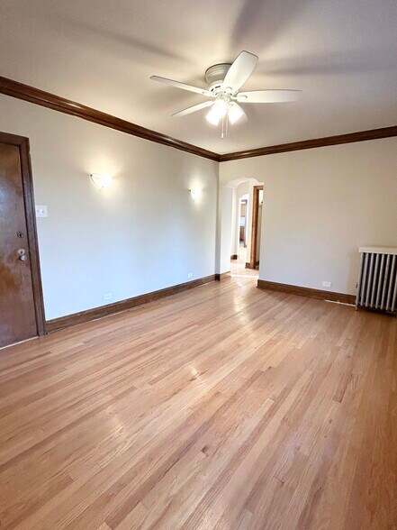 Building Photo - 5234 N Rockwell St