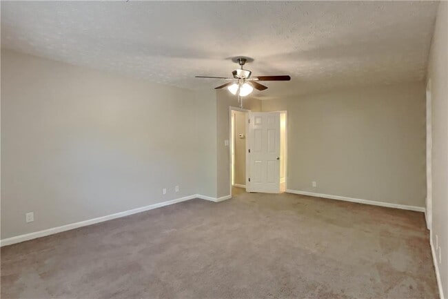 Building Photo - 2922 Melton Ct SW
