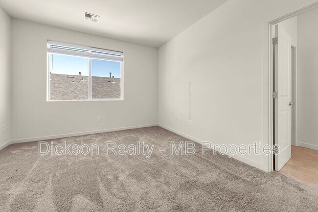 Building Photo - 520 Logan Jacob Ln