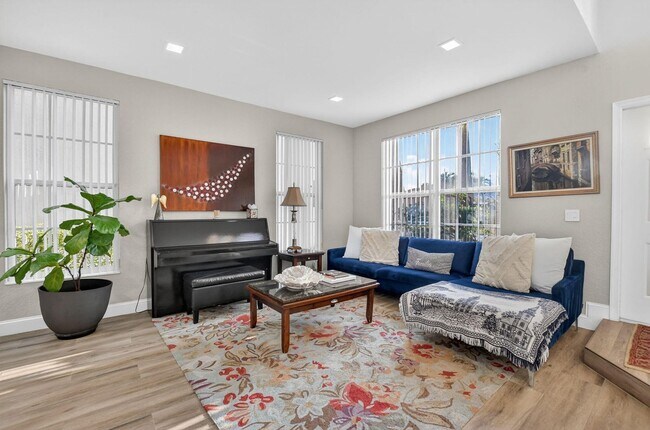 Building Photo - 18280 Coral Isles Dr