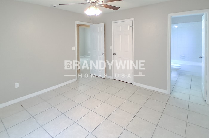 Building Photo - 3709 E Grove St