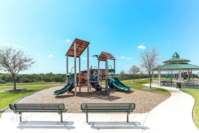 Building Photo - 300 Ridgeland Oak Dr