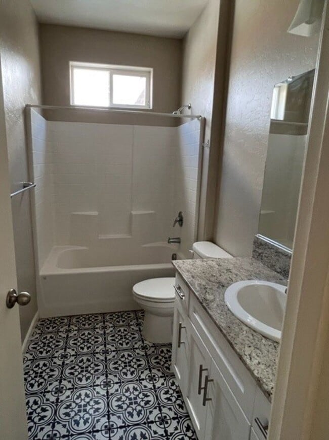 Building Photo - Coming Soon!