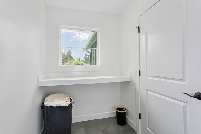 Building Photo - 10412 87th Ave Ct SW