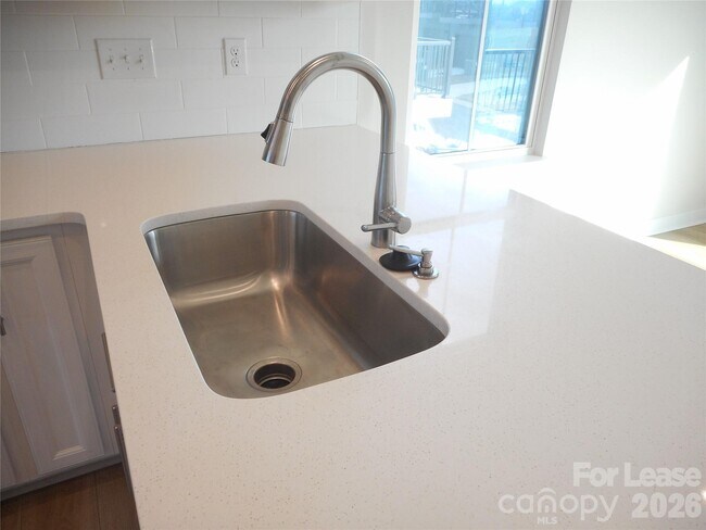 Building Photo - 3121 Coquina Ln