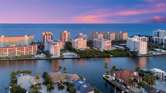 Building Photo - 3200 S Ocean Blvd