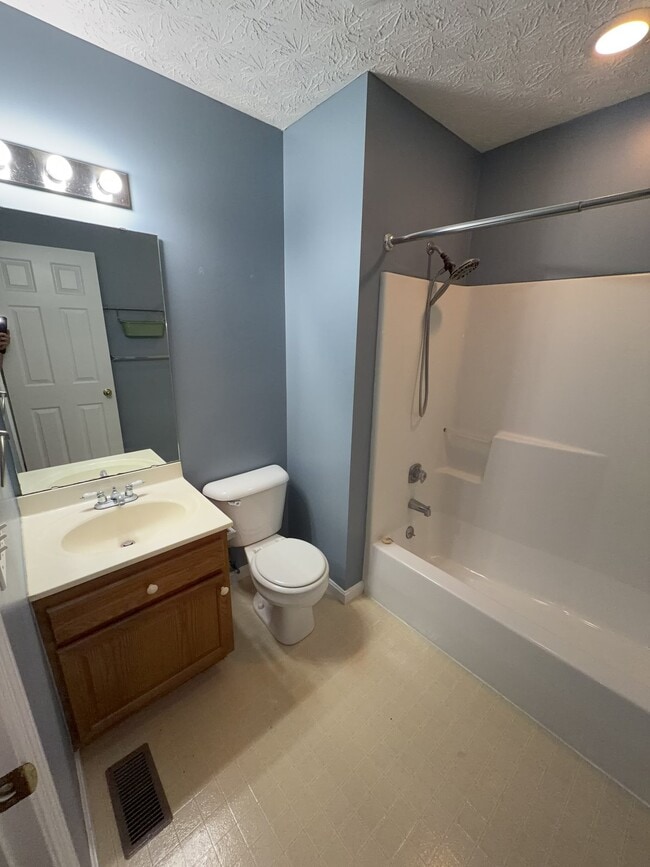 Building Photo - 6498 Midnight Sun Dr