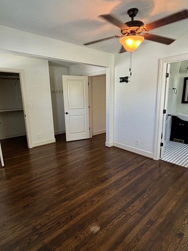 Building Photo - LEASING SPECIAL Cozy East Nashville 3 Bedr...