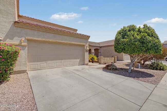 Building Photo - 8748 W Wood Dr