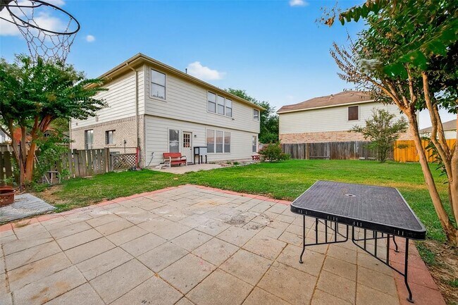 Building Photo - 21515 White Falls Ln