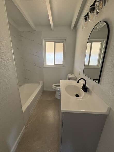 Building Photo - 1211 Pennsylvania Ave