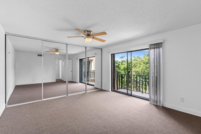 Building Photo - 226 Alemeda Dr