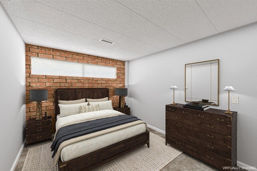 Building Photo - 630 Vernon Ave