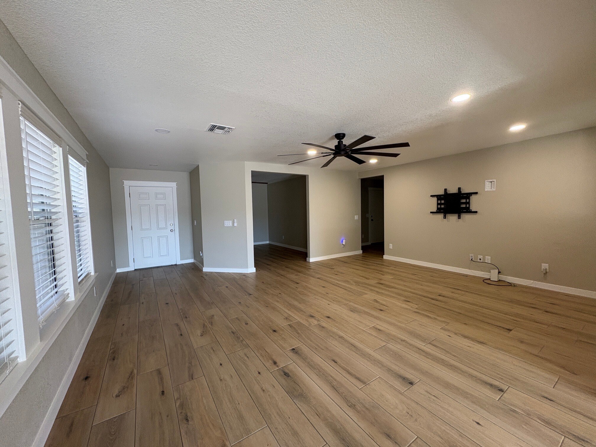 Building Photo - 10552 S Sunshower Way