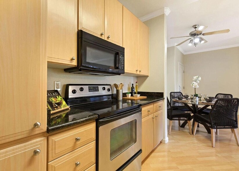 Kitchen - 801 S Winchester Blvd