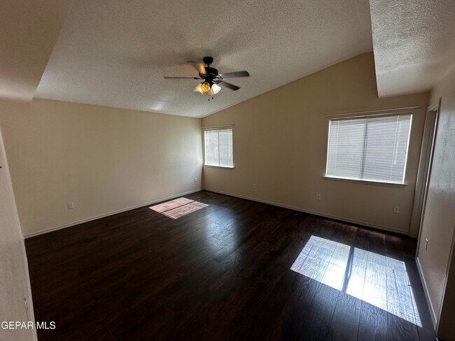 Building Photo - 14140 Meteor Rock Pl