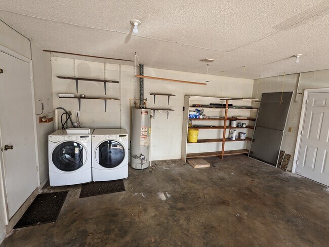 Garage - 430 Patrick Ave