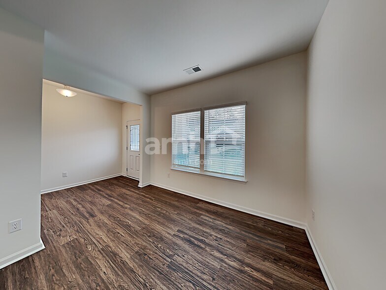 Building Photo - 5029 Twin River Dr