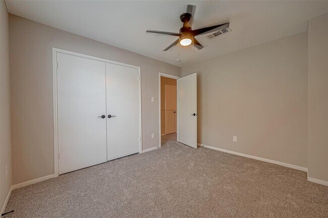 Building Photo - 14736 Perthshire Rd