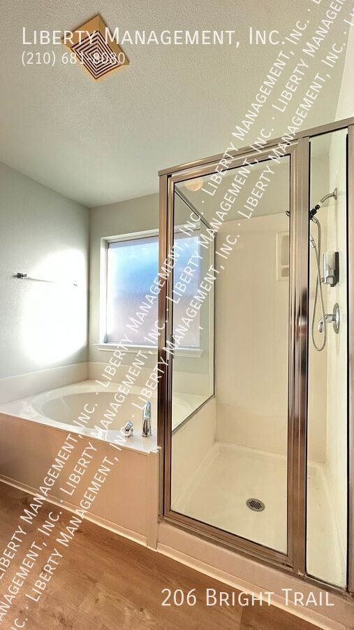 Building Photo - 206 Bright Trail