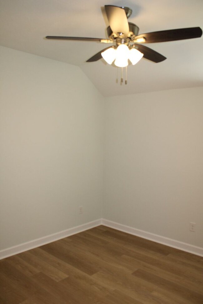 Building Photo - New 3 Bedroom 2 Bath Grovetown