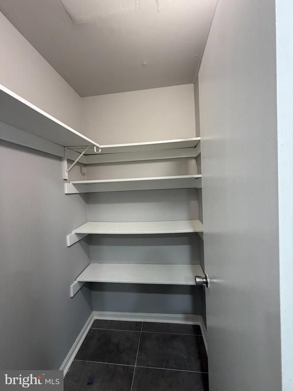 Building Photo - 639 Glynock Pl