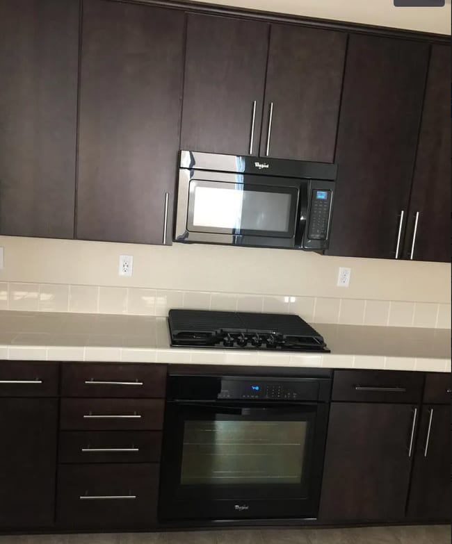 Building Photo - 272 Nimbus Cmn