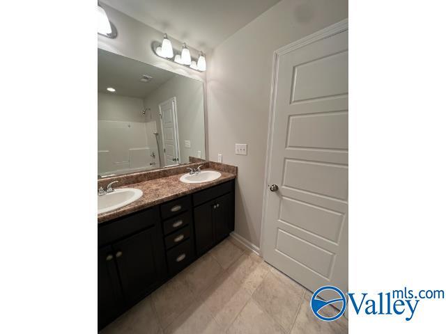 Building Photo - 3464 Avalon Lake Dr SW