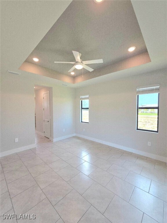 Building Photo - 1704 NW 38th Ave