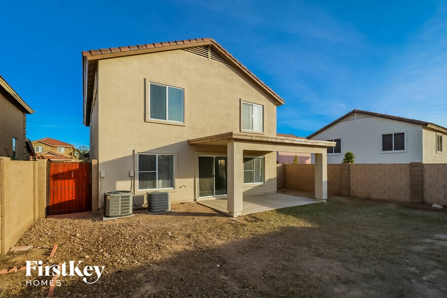 Building Photo - 22031 W Solano Dr