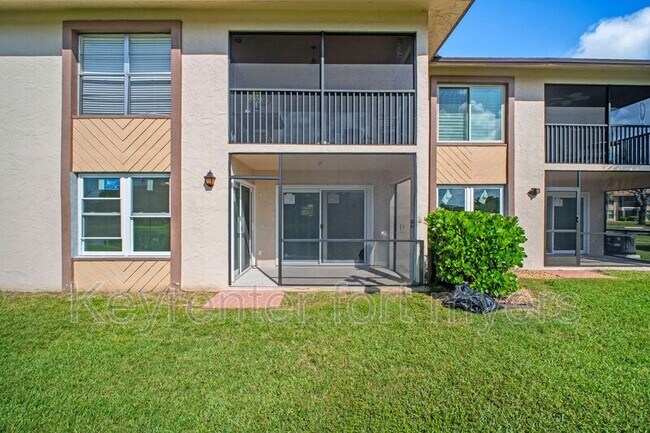 Building Photo - 16881 Davis Rd