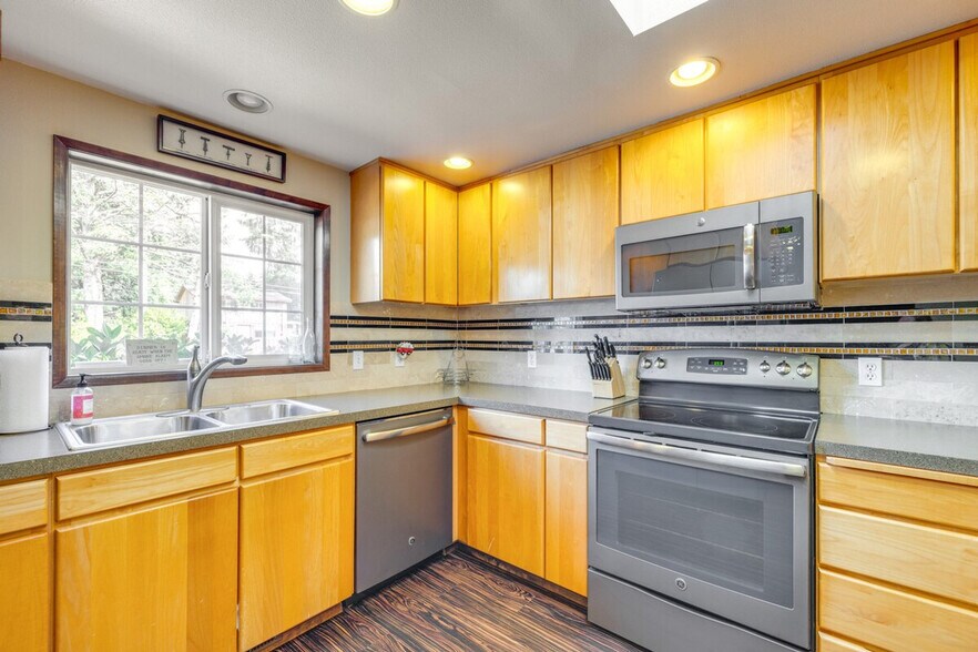 Building Photo - 29029 N St