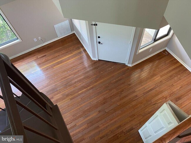 Building Photo - 18472 Bishopstone Ct