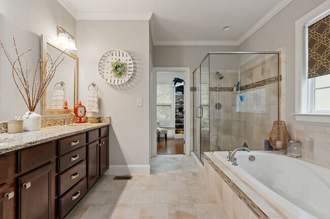 Building Photo - Splendid 4-bedroom, 3-bathroom Harrison Pond home in Pittsboro-- SWIMMING POOL!