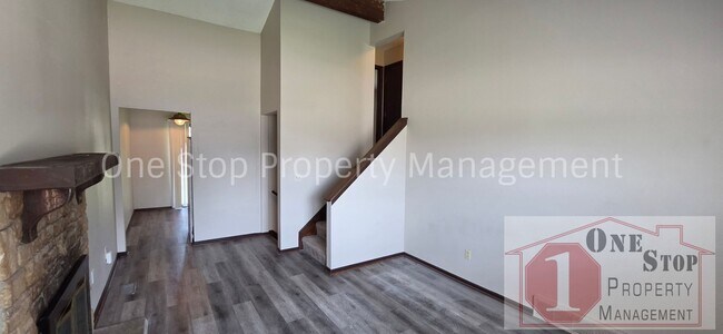 Building Photo - 1300 E 152nd Terrace