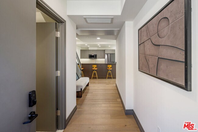 Building Photo - 118 Orlando Ave