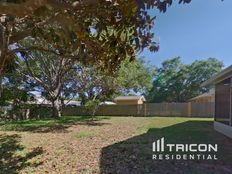 Building Photo - 10418 Reagans Run Dr